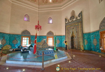View of the Green Tomb hall