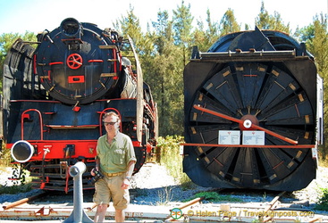 Tony checks out the gear at the locomotive turntable