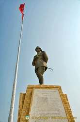 The Atatürk Anıtı (Memorial) at Conkbayiri, Gallipoli