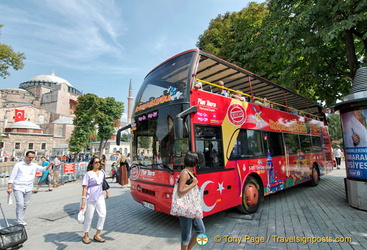Hop-on-hop-off tour bus
