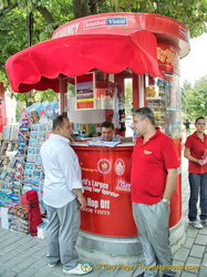 A sightseeing tour booth