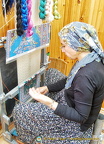 Handweaving silk rugs
