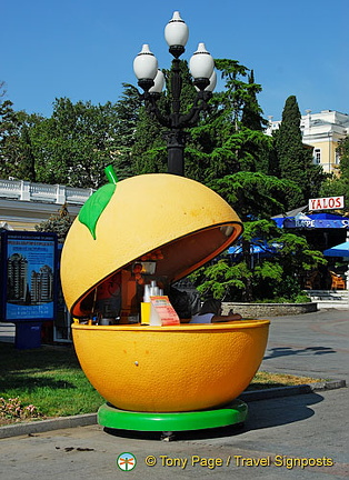 Yalta Embankment and Bay