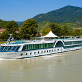 riverboat_588.jpg