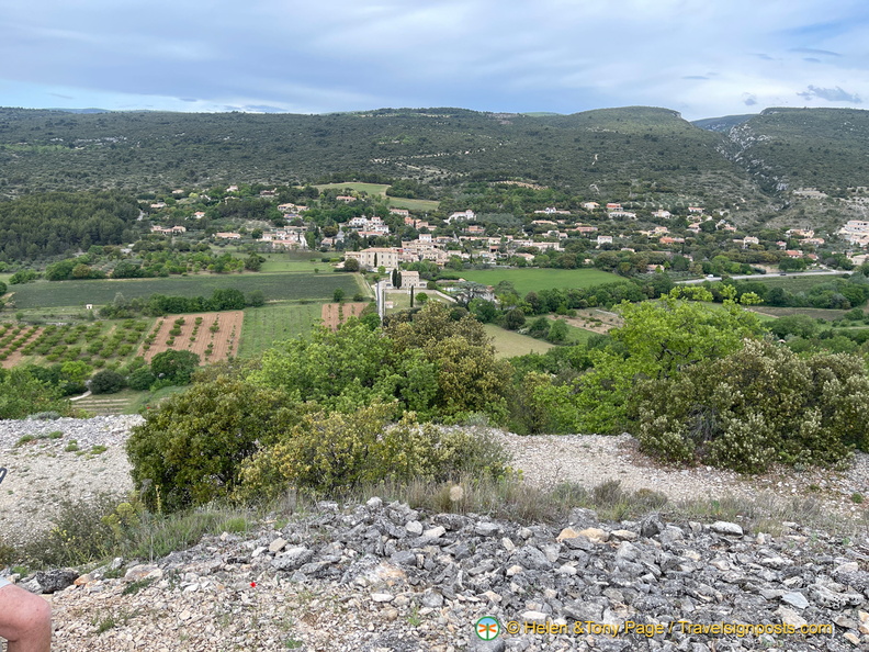 Roussillon-initial_IMG_0032-(2).jpg