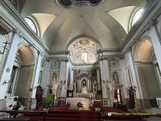 Chiesa di Santa Maria Assunta altar