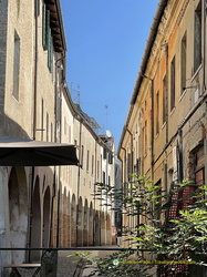 Porticoed alleyway