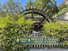 Fontaine-de-Vaucluse IMG 1125-watermarked