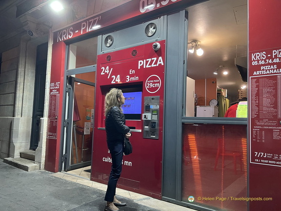 Bordeaux IMG 3224-watermarked (847 visits) Bordeaux IMG 3224-watermarked