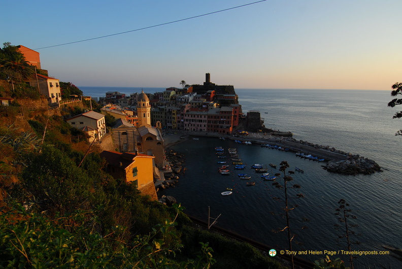 Vernazza_AJP_5395-watermarked.jpg