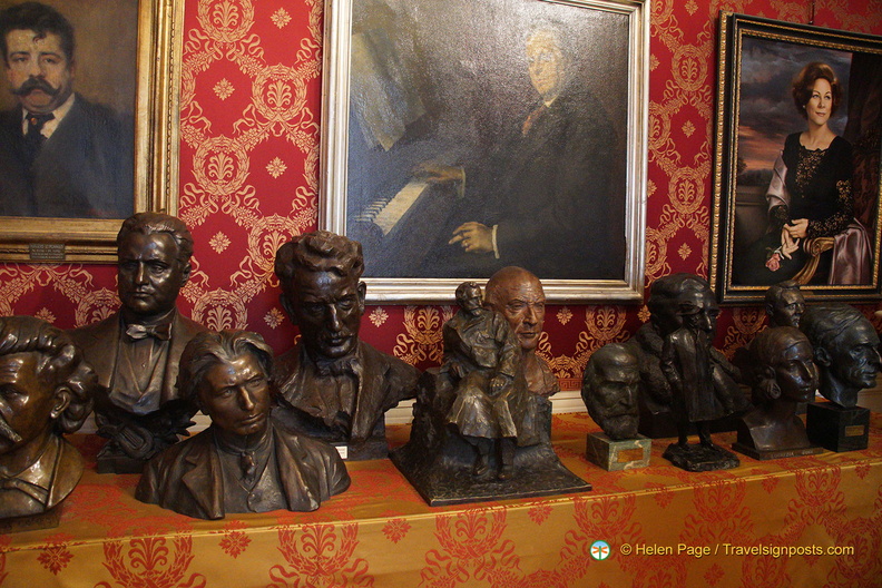 Milan DSC08485-watermarked (543 visits) Milan DSC08485-watermarked