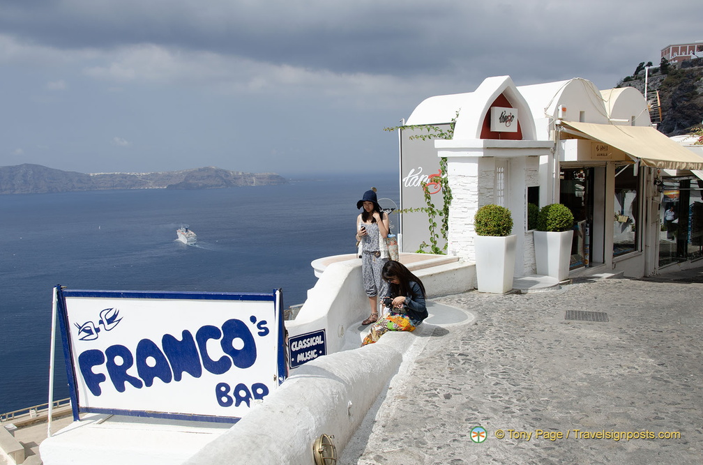 Fira Franco's Bar