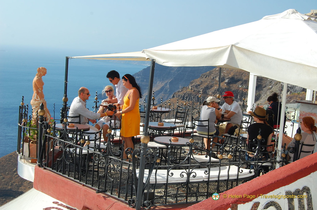 Palia Kameni Bar Terrace