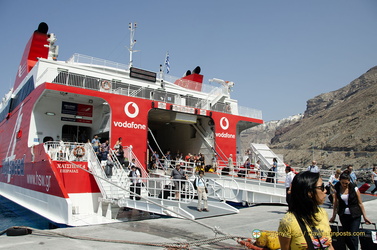 Disembarking at Santorini-Port 