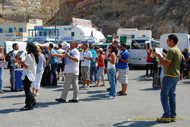 Competing for clients at Santorini-Port 
