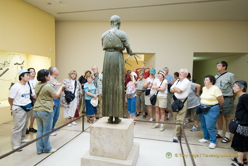 Delphi Museum AJP 3204-watermarked
