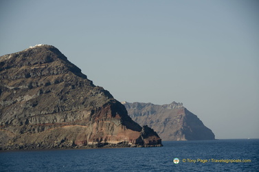 Santorini-Ferry AJP 6633-watermarked