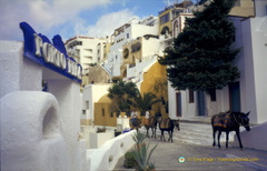 Santorini 1 016 greece-topaz