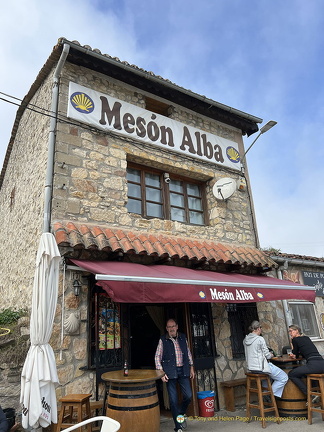 Meson Alba