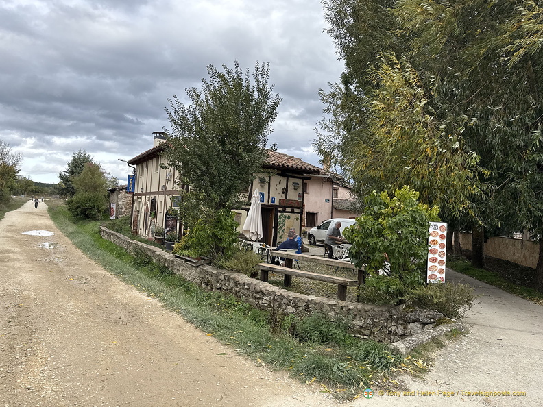 Albergue with a beer garden