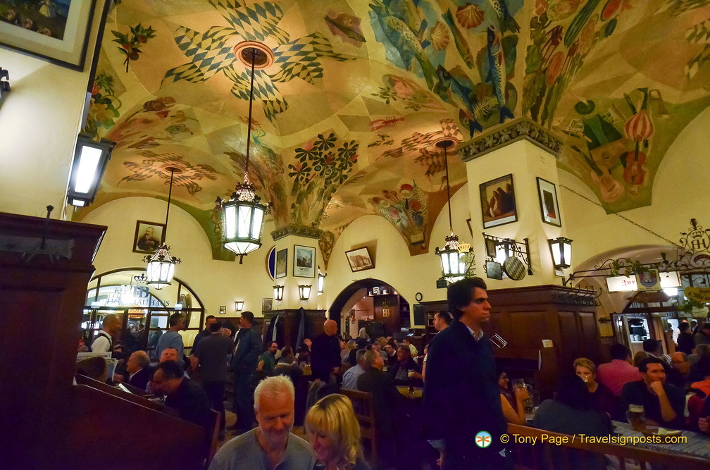 Hofbrauhaus 2025 8397 PS wm