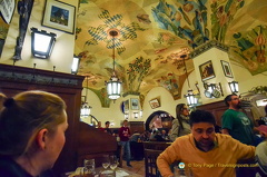 Hofbrauhaus 2025 8389 PS wm