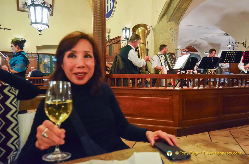 Hofbrauhaus 2025 8385 PS wm