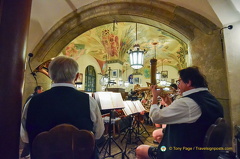 Hofbrauhaus 2025 8380 PS wm