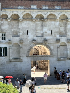 Split IMG 8285