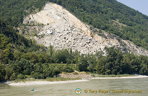 Danube-River_DSC_0536.jpg
