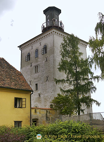 Tower-of-Lotrscak_DSC_1396.jpg
