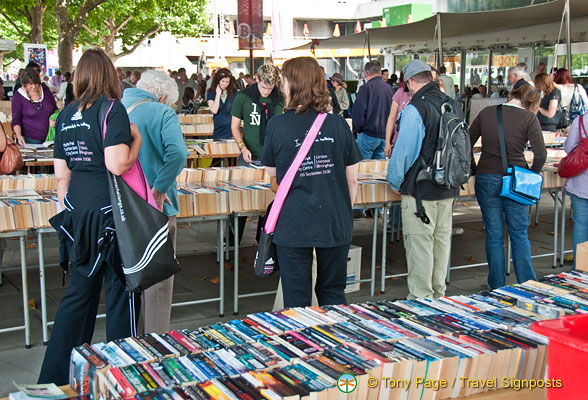 Lambeth-Place-Book-Market_AJP_2691.jpg