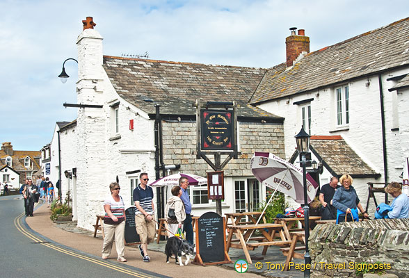Tintagel pub