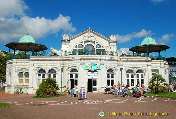 Torquay shopping at the Pavillion
