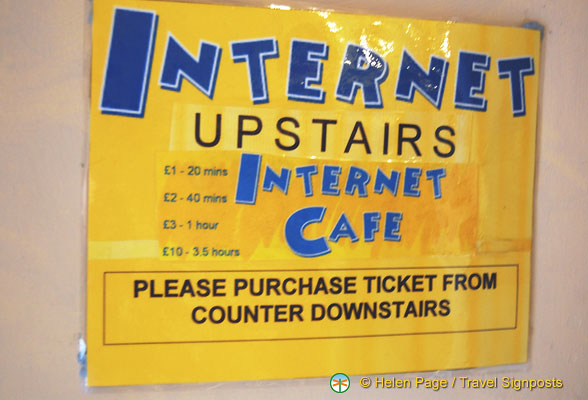 Torquay-internet-cafe_DSC_2020.jpg