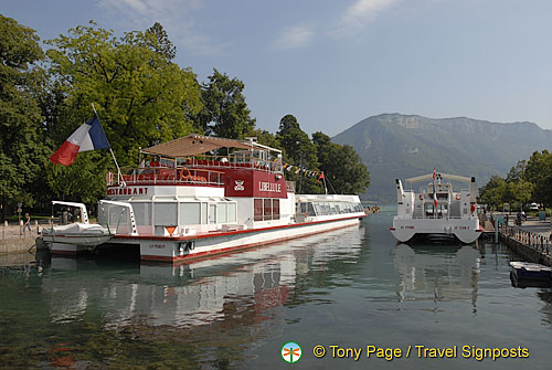 annecy-boat-cruise_France_Annecy_0049.jpg