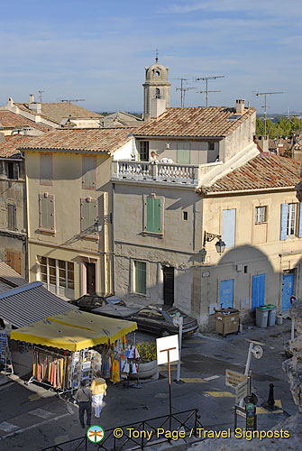 La-Maison-Jaune_France_Arles_0022.jpg