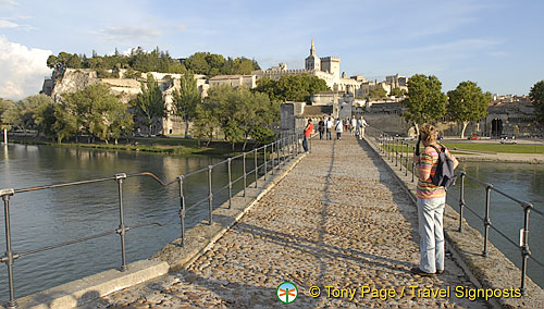 Pont-Avignon_France_Avignon_0029.jpg