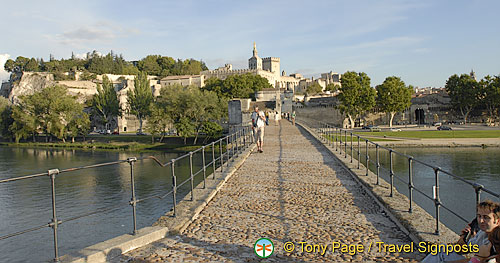 Pont-Avignon_France_Avignon_0031.jpg