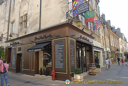 Beaune-wine-shops_France_BeauneGevry_0089.jpg