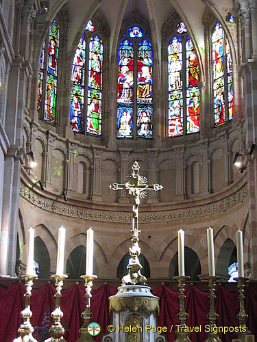 Collegiale-Notre-Dame-Basilica_France_Helen_0445.jpg