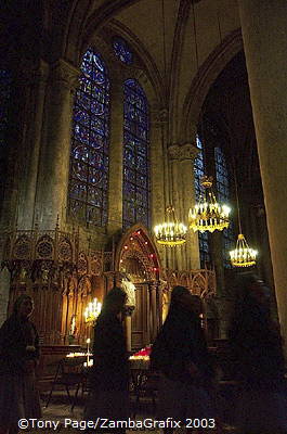 Our-Lady-of-Chartres_Fr_0692.jpg