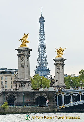 eiffel_tower_Paris_0429.jpg