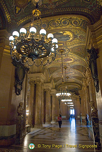 Palais-Garnier_Paris_France_0259.jpg
