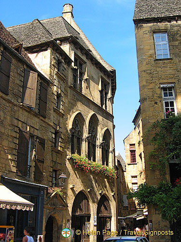 Sarlat-la-Caneda (894 bisita) Sarlat-la-Caneda
