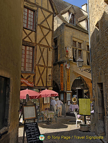 Sarlat-la-Caneda (799 visits) Sarlat-la-Caneda