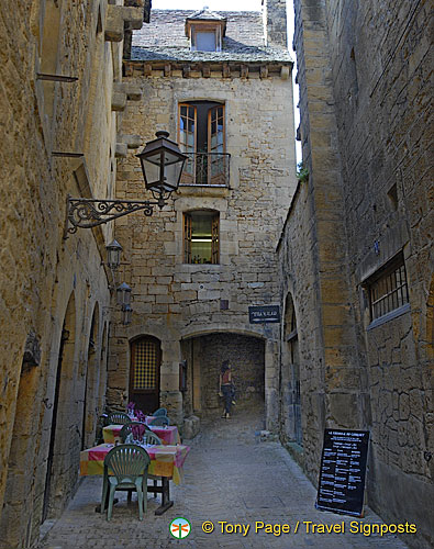 Sarlat-la-Caneda (780 visits) Sarlat-la-Caneda