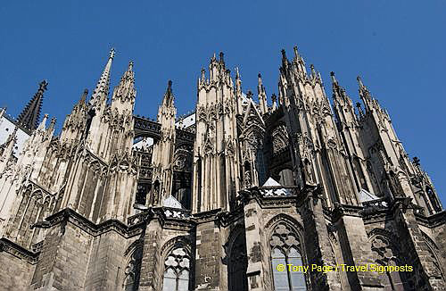 cologne-cathedral_DSC2996.jpg