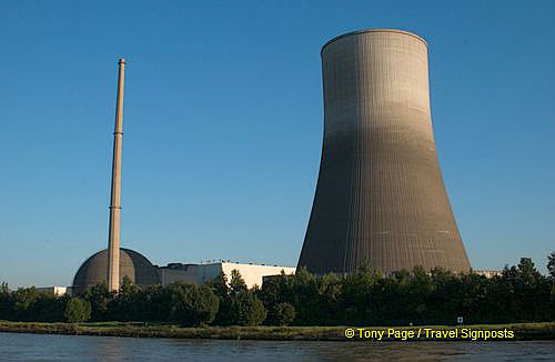 power-plant-on-the-rhine_DSC_3071.jpg