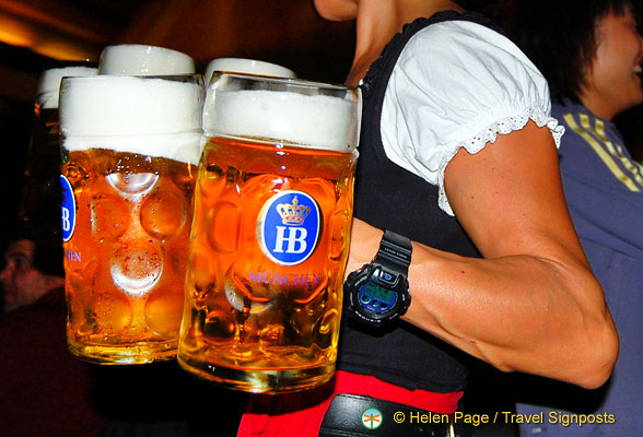 Hofbrauhaus-beer_DSC_4653.jpg